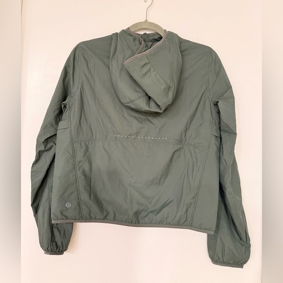 lululemon Women’s InsulEight Cold-Weather Run Shell in green - Picture 3 of 14